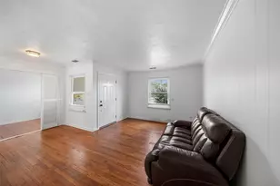7303 Long Point Rd, Houston, TX 77055 - Photo 9