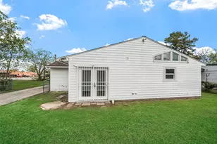 7303 Long Point Rd, Houston, TX 77055 - Photo 3