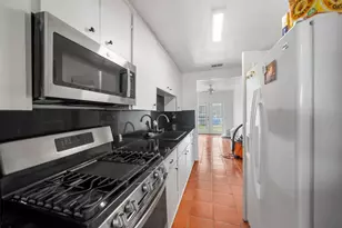 7303 Long Point Rd, Houston, TX 77055 - Photo 5