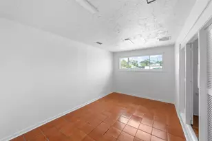 7303 Long Point Rd, Houston, TX 77055 - Photo 15