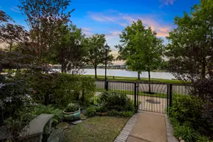 262 Breezy Way, The Woodlands, TX 77380 - Photo 3