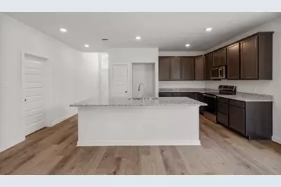 305 Rockbridge Drive, Huntsville, TX 77340 - Photo 15