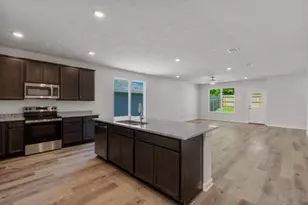 305 Rockbridge Dr, Huntsville, TX 77340 - Photo 11
