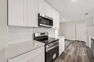2106 Endicott Ln, Sugar Land, TX 77478 - Photo 17