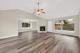2106 Endicott Ln, Sugar Land, TX 77478 - Photo 9