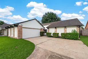 2106 Endicott Ln, Sugar Land, TX 77478 - Photo 5
