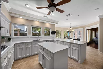 8807 Chelmsford Lane, Spring, TX 77379 - Photo 15