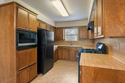 167 Thunderbird Drive, Conroe, TX 77304 - Photo 7