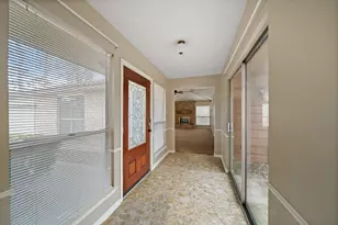 167 Thunderbird Dr, Conroe, TX 77304 - Photo 3