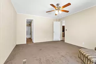 32 E Lake Rd, Huntsville, TX 77320 - Photo 17