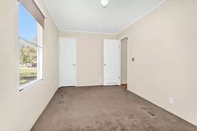 32 E Lake Road, Huntsville, TX 77320 - Photo 25