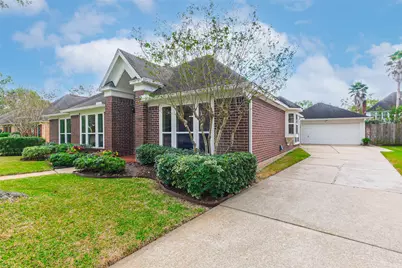 4314 Mountain Flower Court, Pasadena, TX 77059 - Photo 5