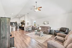11307 Dawn Beach Ln, Conroe, TX 77304 - Photo 19
