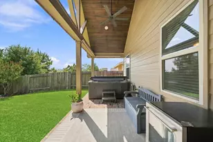 11307 Dawn Beach Ln, Conroe, TX 77304 - Photo 43