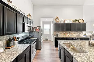 11307 Dawn Beach Ln, Conroe, TX 77304 - Photo 17