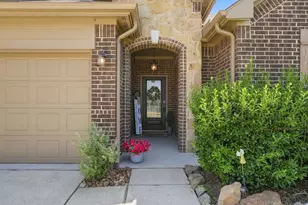11307 Dawn Beach Ln, Conroe, TX 77304 - Photo 5