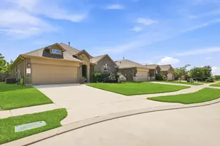 11307 Dawn Beach Ln, Conroe, TX 77304 - Photo 5