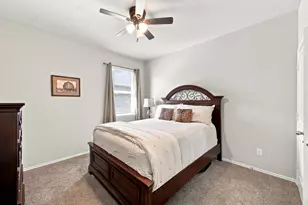 11307 Dawn Beach Ln, Conroe, TX 77304 - Photo 37