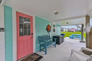 4126 Reeves Dr, Galveston, TX 77554 - Photo 9