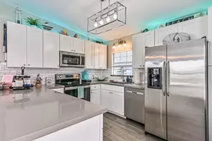 4126 Reeves Dr, Galveston, TX 77554 - Photo 17