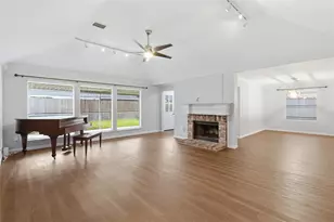 4527 Ireland Ln, Pasadena, TX 77505 - Photo 3