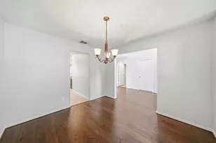 17907 Pelican Cove Ct, Humble, TX 77346 - Photo 9
