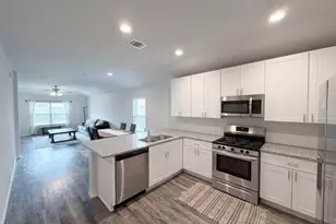 21018 Wenze Ln, Roman Forest, TX 77357 - Photo 5