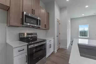 9313 Jutland Rd, Houston, TX 77033 - Photo 9