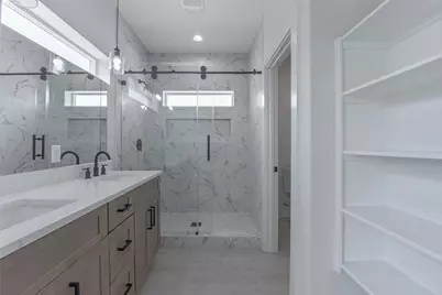 9313 Jutland Road, Houston, TX 77033 - Photo 17