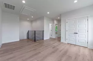 9313 Jutland Rd, Houston, TX 77033 - Photo 19
