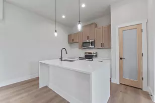 9313 Jutland Rd, Houston, TX 77033 - Photo 11