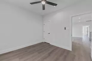 9313 Jutland Rd, Houston, TX 77033 - Photo 25