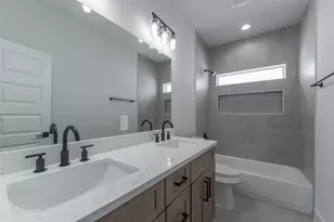 9313 Jutland Rd, Houston, TX 77033 - Photo 23