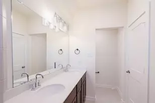 9102 Highland Northern Way, Houston, TX 77088 - Photo 31