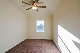 9102 Highland Northern Way, Houston, TX 77088 - Photo 19