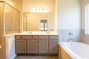 8435 Sunset Horizon Dr, Baytown, TX 77521 - Photo 11