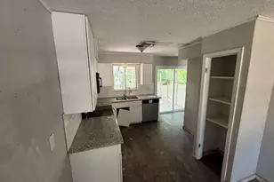 7818 Pin Oak Rd, Alvin, TX 77511 - Photo 3