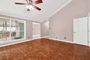 7403 Shady Vale Ln, Houston, TX 77040 - Photo 13