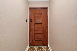 7403 Shady Vale Ln, Houston, TX 77040 - Photo 7