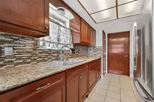 7403 Shady Vale Ln, Houston, TX 77040 - Photo 15