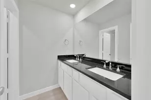 2708 Woodforest Pkwy N, Montgomery, TX 77316 - Photo 19