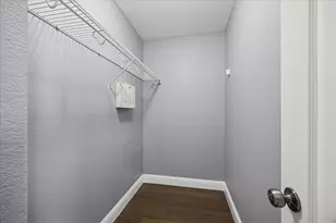 13047 Lawsons Creek Ln, Houston, TX 77072 - Photo 15