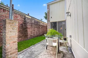 11562 Bellspring Dr, Houston, TX 77072 - Photo 37
