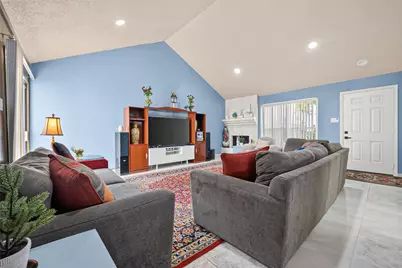 11562 Bellspring Drive, Houston, TX 77072 - Photo 7