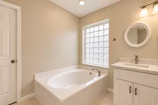 42 Thorn Berry Pl, The Woodlands, TX 77381 - Photo 23