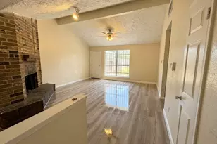 5429 Ridge Wind Ln, Houston, TX 77053 - Photo 3