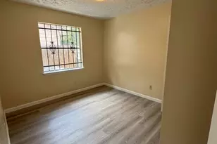 5429 Ridge Wind Ln, Houston, TX 77053 - Photo 5
