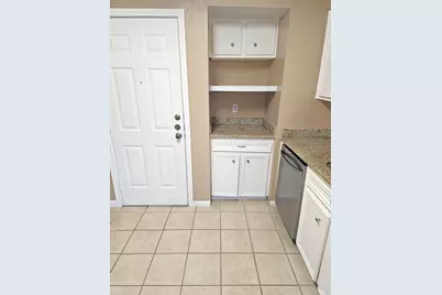 2327 Shadbury Court, Houston, TX 77339 - Photo 5