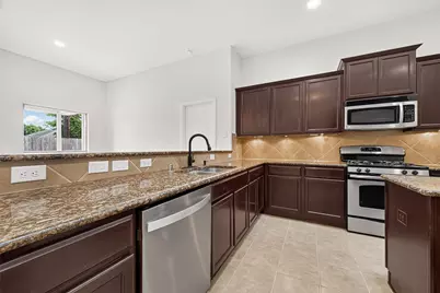 519 Glenwood Ridge Drive, Spring, TX 77386 - Photo 5