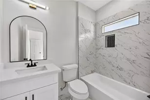 4357 Elmwood St, Houston, TX 77051 - Photo 11